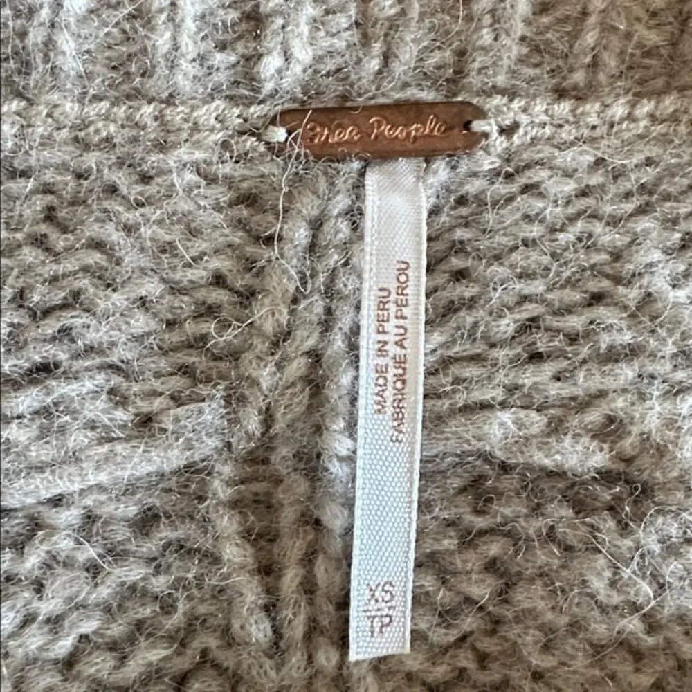 Free Peoples Chunky Cable Knit Sweater Womens XS Alpaca Wool Distressed Crew Tan